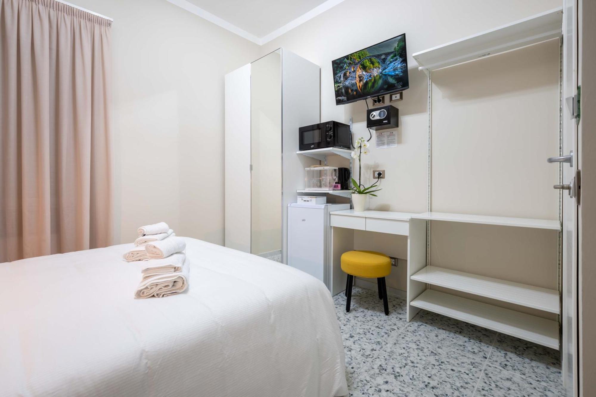 Di Fiore Bed Breakfast Cisterna di Latina Exterior foto